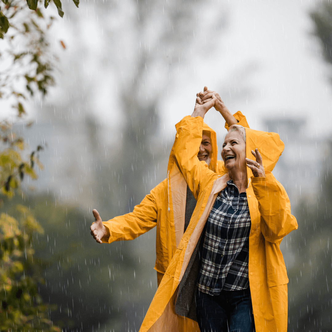Tanzendes Paar im Regen Tanzendes Paar im Regen
